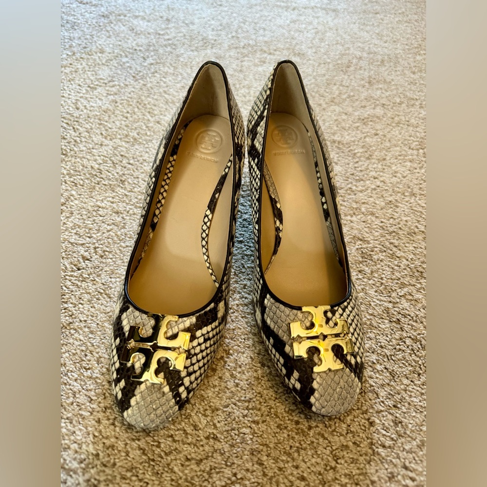 NWT Tory Burch snakeskin wedges. Size 9